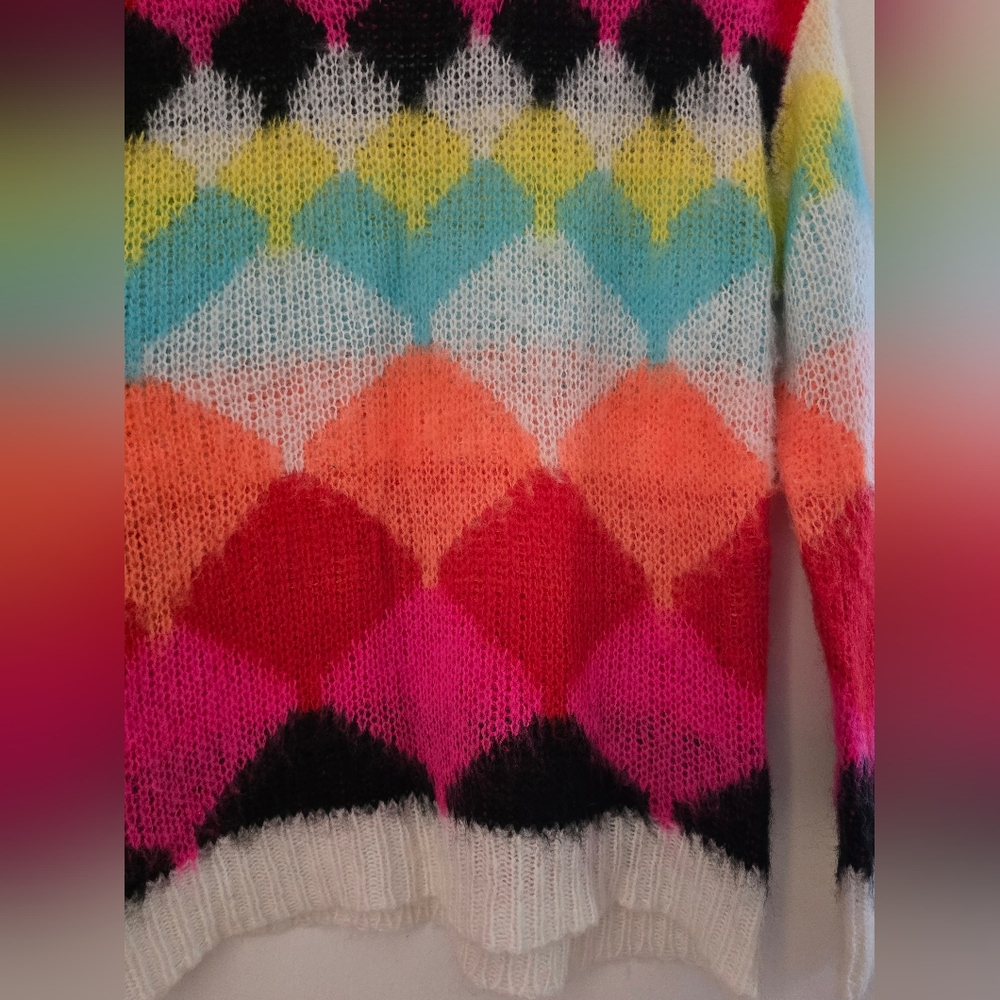 Colorful Patterned Crew Neck Sweater - Picture 4 of 9